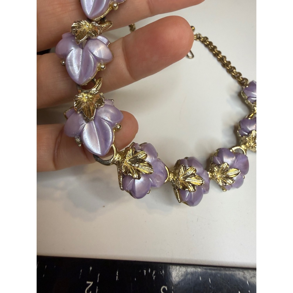 Vintage Purple Thermoset Leaf Choker Necklace Gold Tone Mid Century Lavender